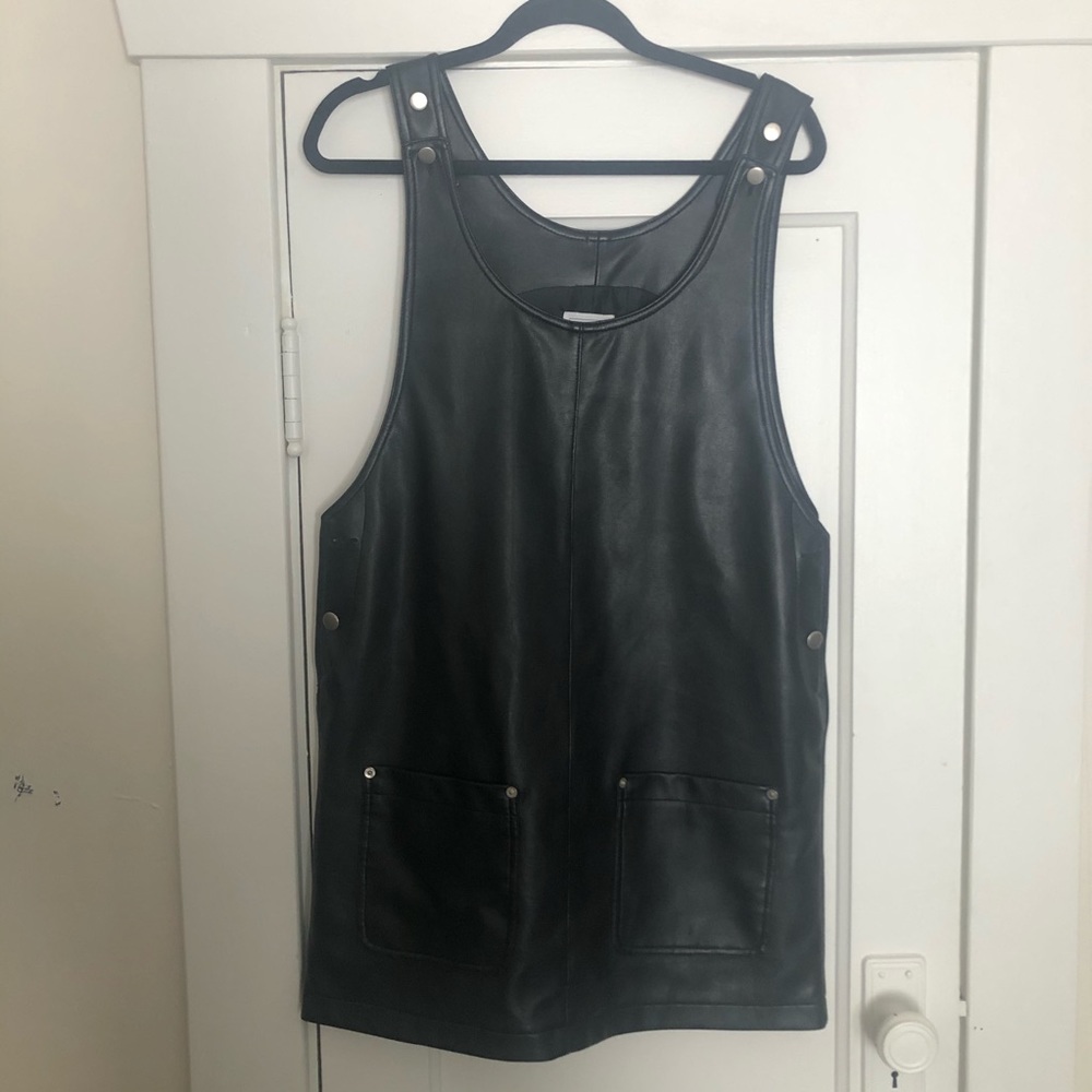 🦋🦋Leather look overall dress